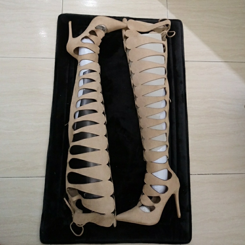 Beige gladiator style